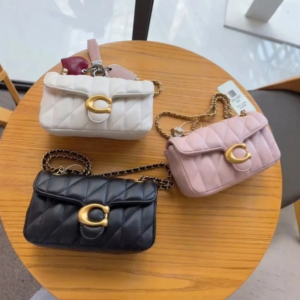 Luxury Bags Coach - Premium Leather Wallet with Retro Design