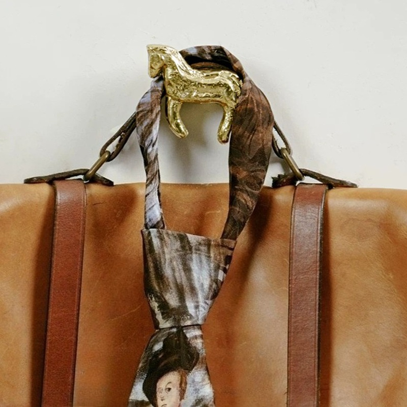 Little Horse Wall Hanger Luxur - đánh giá và giá Luxury Bags Storage