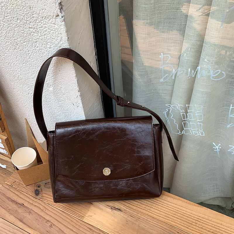 CGCBAG Vintage Lage Capacity M - đánh giá và giá Luxury Bags Collection