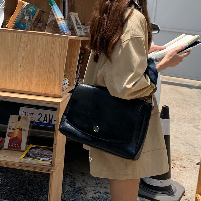 CGCBAG Vintage Lage Capacity M - đánh giá và giá Luxury Bags Collection