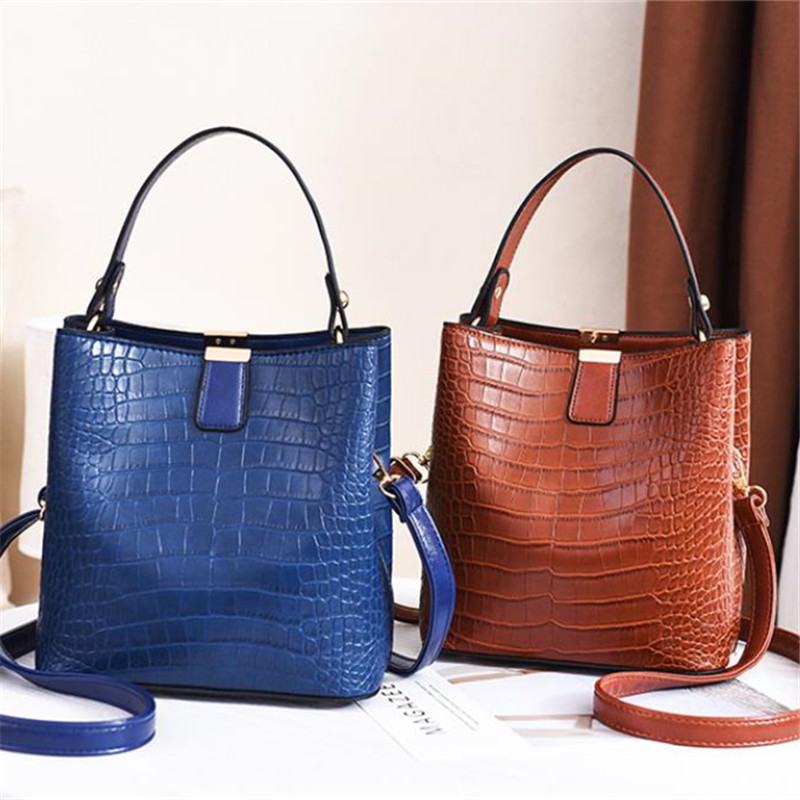 Vintage Stone Leather Handbag  - đánh giá và giá Luxury Bags Coach