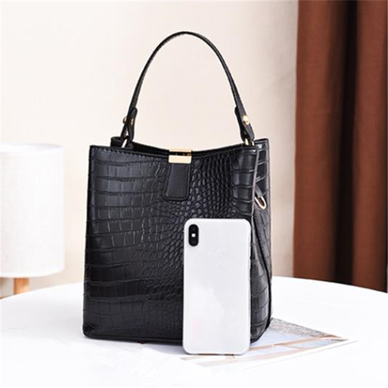 Vintage Stone Leather Handbag  - đánh giá và giá Luxury Bags Coach